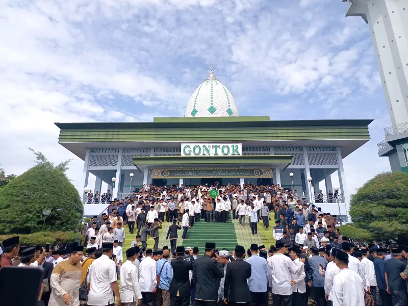 Jelang Pemakaman Prof Amal Fathullah Zarkasyi, Gontor Lepas Ulama Pejuang Pesantren