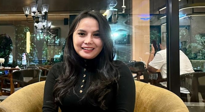Acha Christie Gracelia Tiktokers Penginspirasi Penyanyi Streaming Surabaya