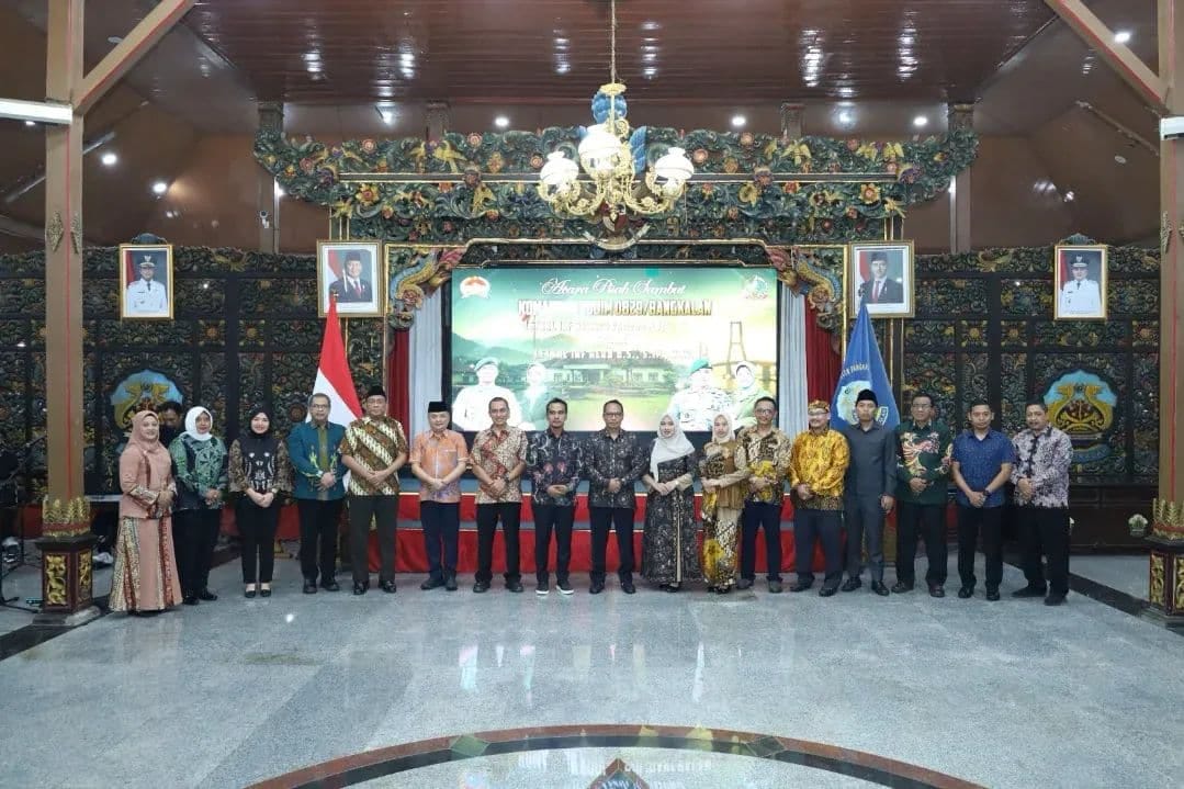Pemkab Bangkalan Perkuat Sinergi dengan TNI, Bupati Hadiri Pisah Sambut Dandim 0829 Bangkalan